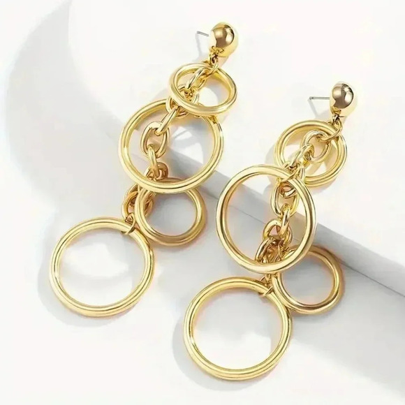 Dangle Earrings Hollow Circle To Circle (Color: Golden) - Picture 5 of 5